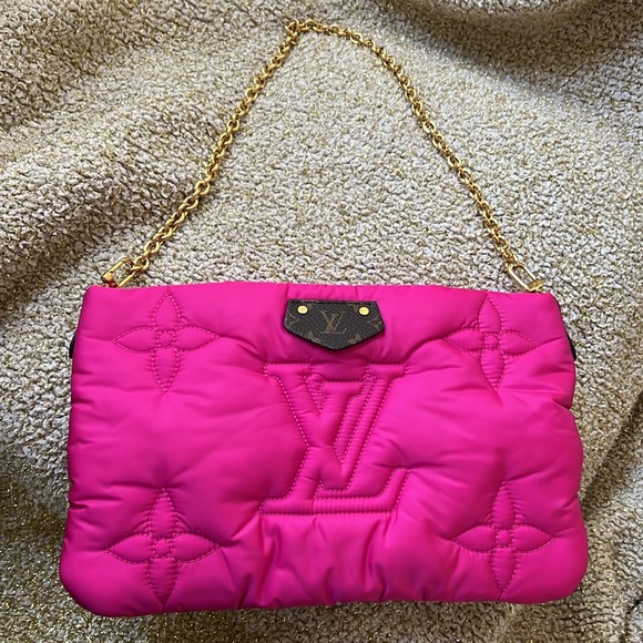 Louis Vuitton Pillow Monogram Maxi Multi Pochette - Picture 2 of 12